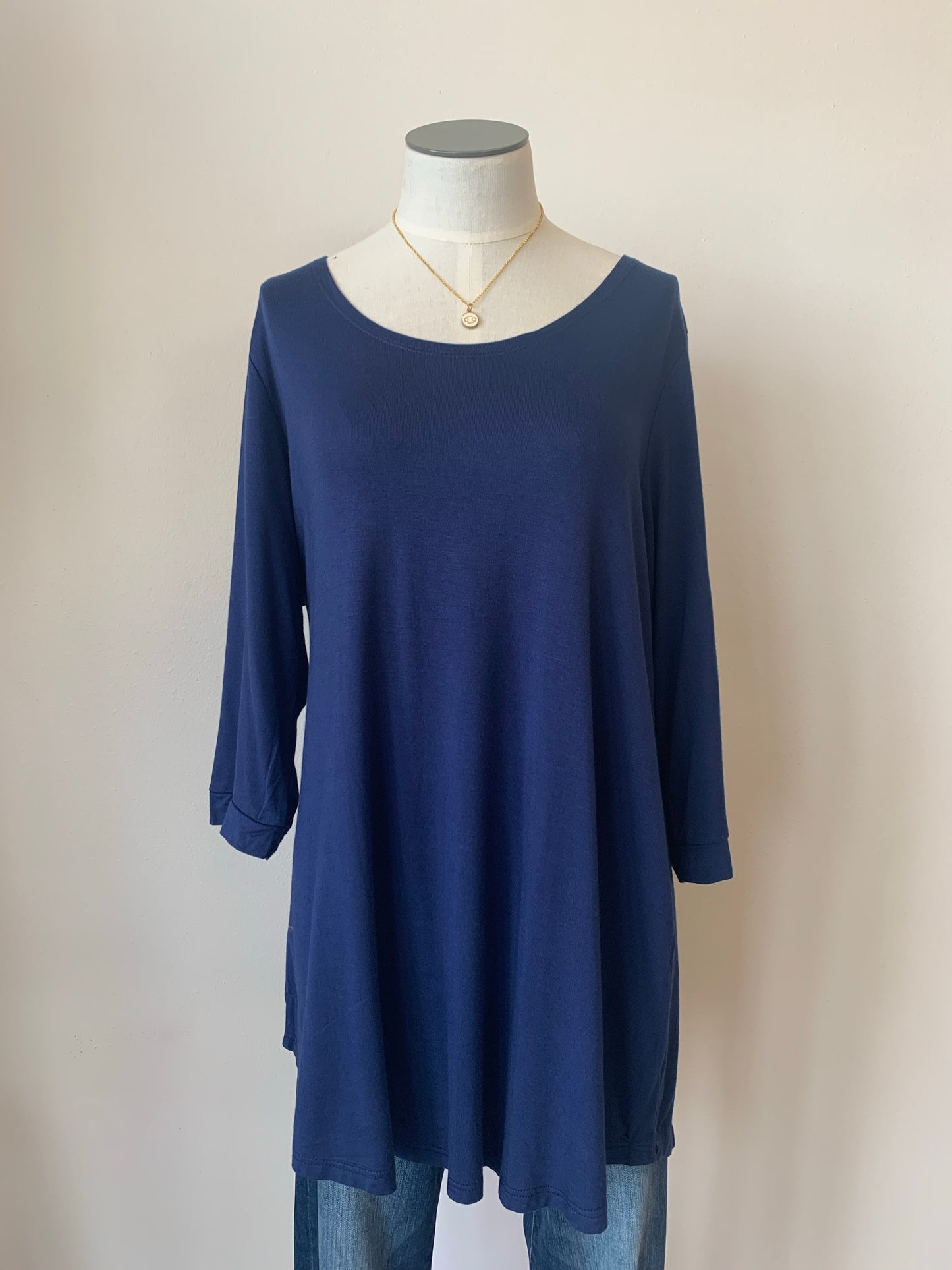 3/4 cuffed sleeve knit top plus size